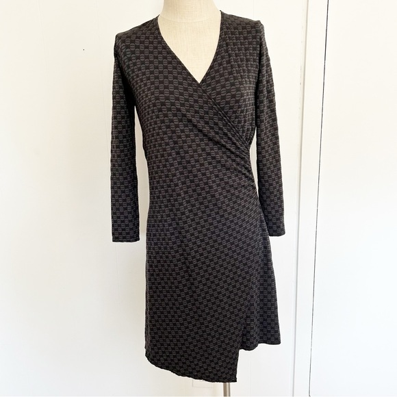 Lisa Bayne Dresses & Skirts - Lisa Bayne Women’s 3D Knit Art‎ to Wear Asymmetrical Faux Wrap Dress XS